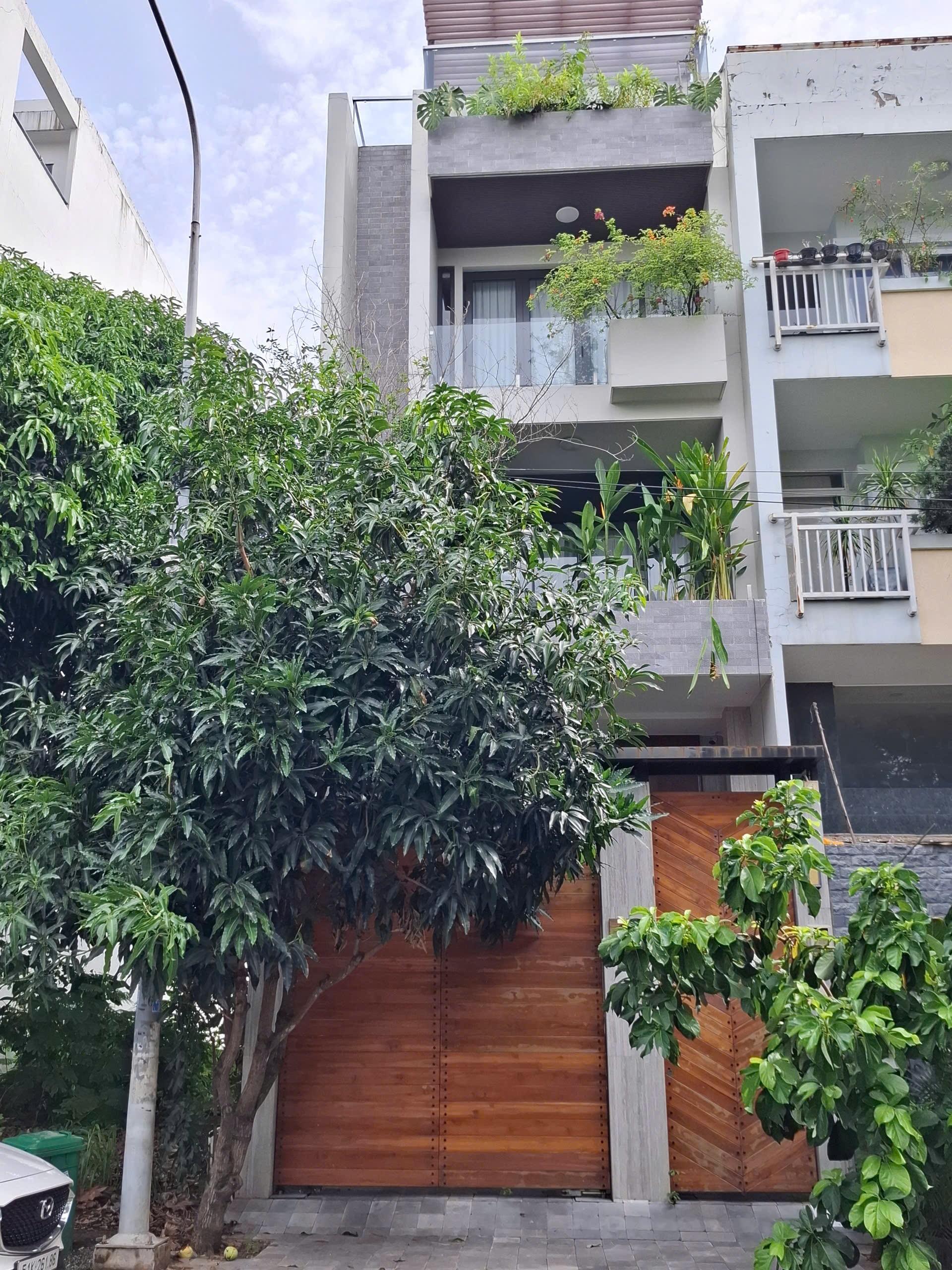 Bán nhà mặt tiền đường 52 Bình Trưng Tây Quận 2 giá 24 tỷ