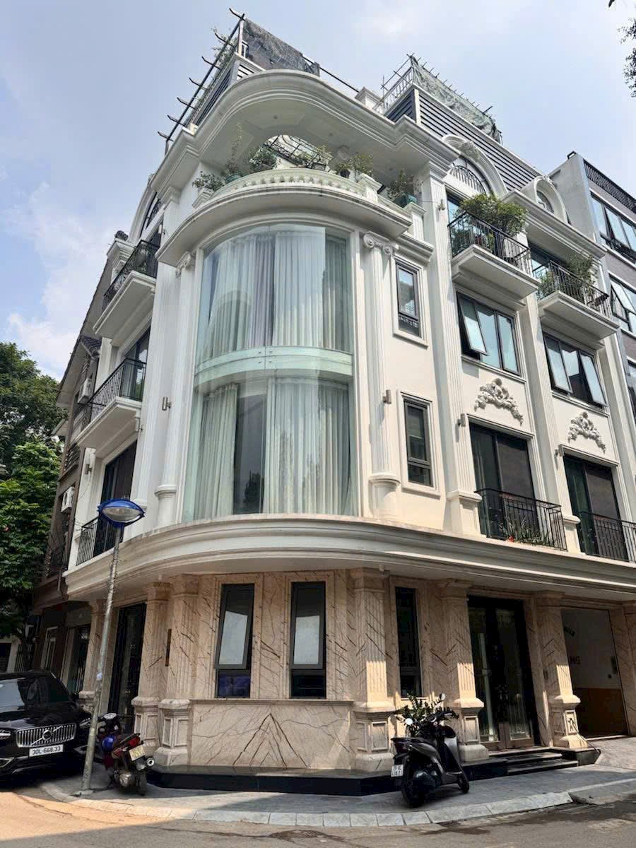 Bán Gấp BT 5 tầng louis Đại Mỗ, HN. DT 242m, MT 45m , Lô góc view công viên