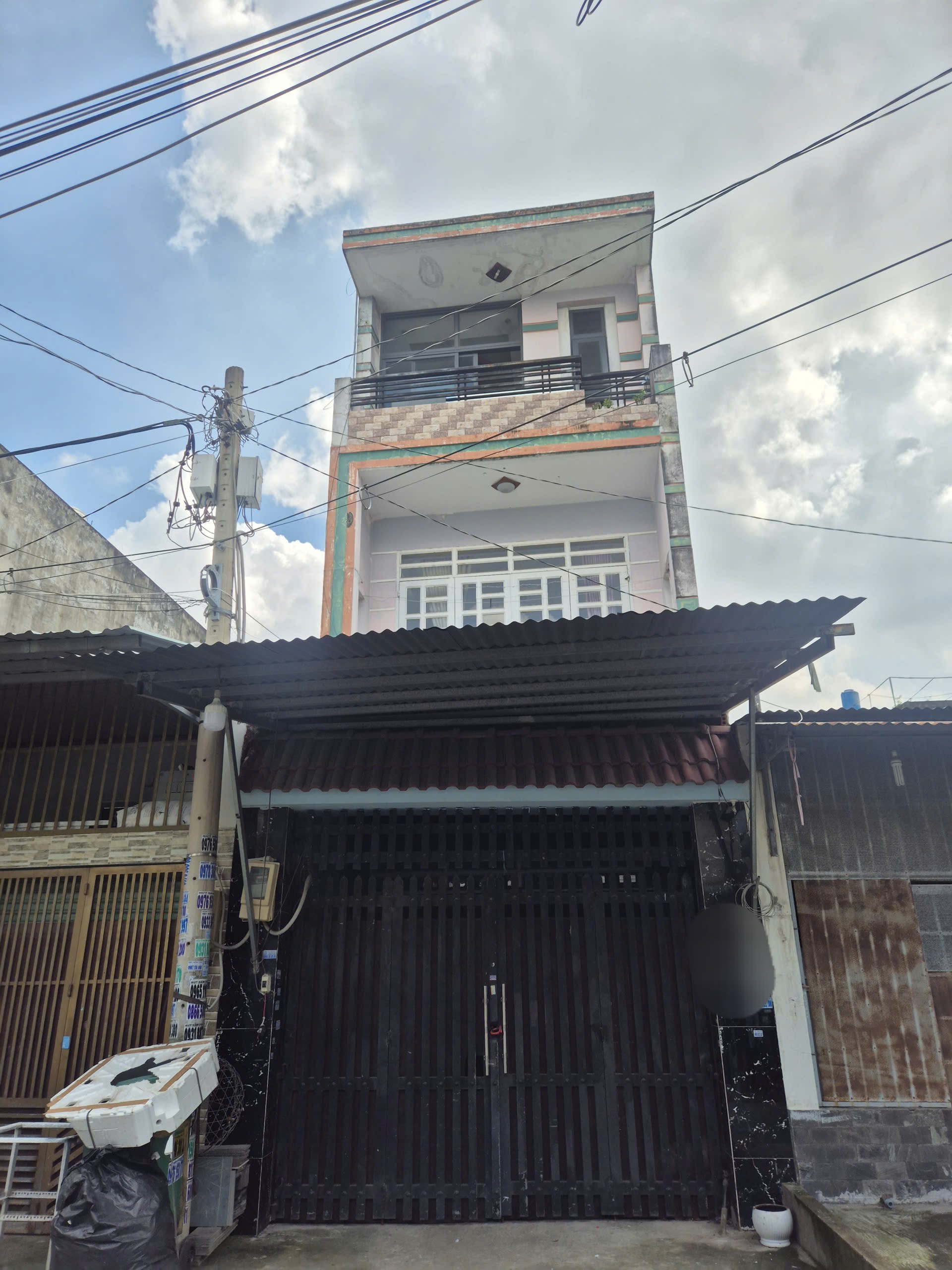 GẦN CÔNG VIÊN NHỎ- NHÀ 80M² TÂN THỚI HIỆP QUẬN 12 - 3 TẦNG 4X20M - SỔ RIÊNG 5.85 TỶ