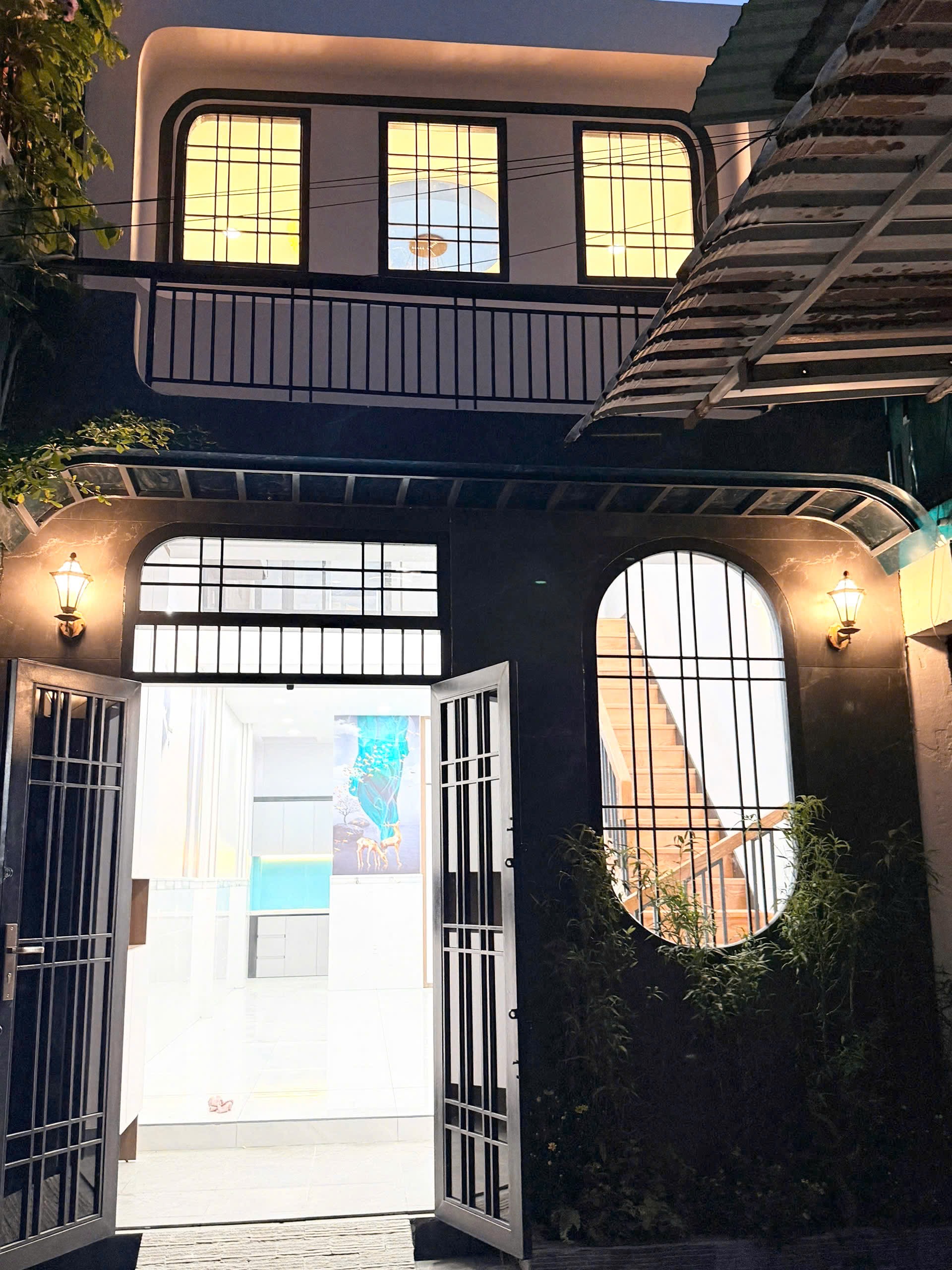 NHÀ MỚI XÂY – FULL NỘI THẤT – HẺM XE HƠI LÊ VĂN KHƯƠNG