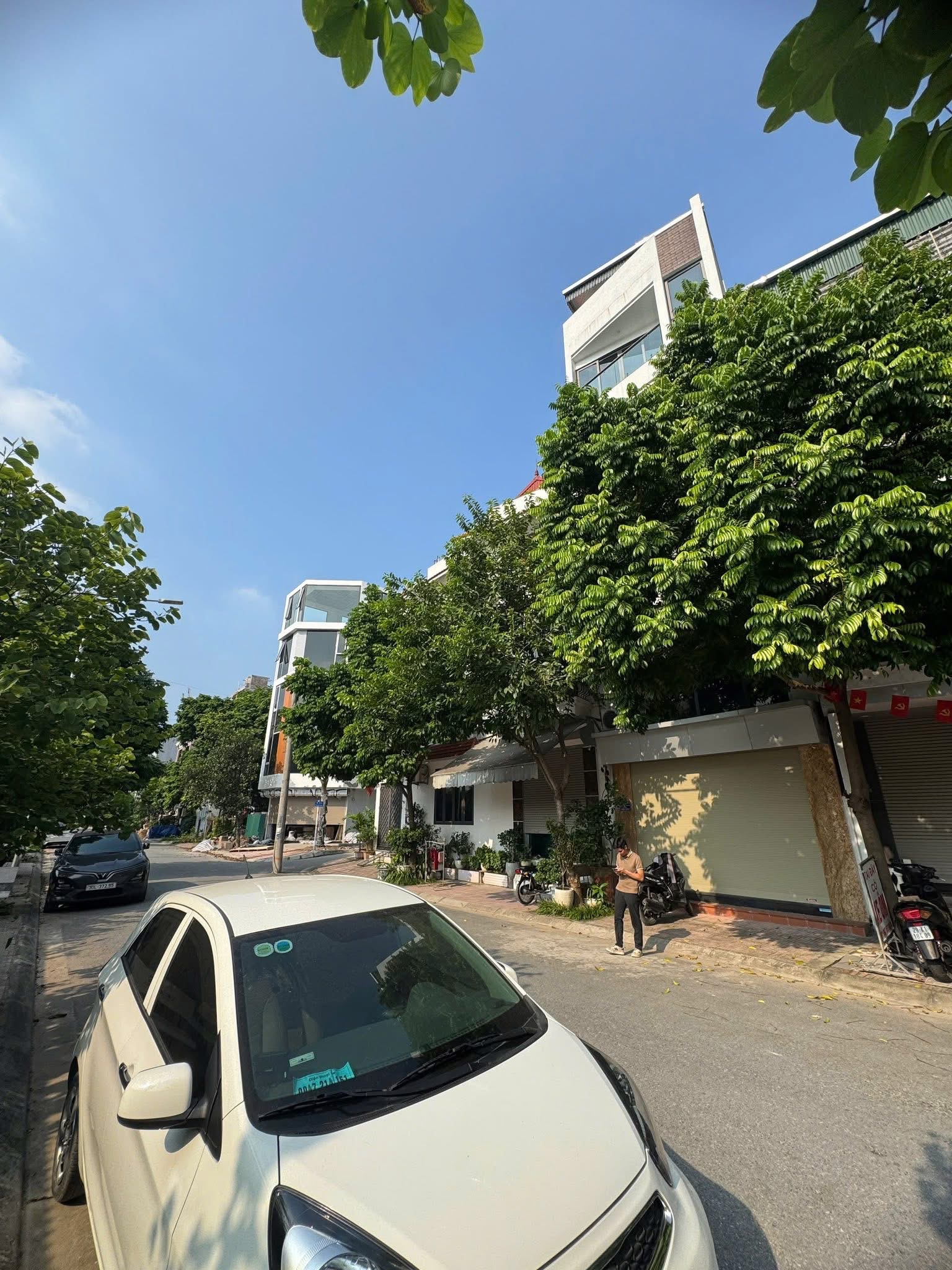 MỜI GIA ĐÌNH VÀO SINH SỐNG TẠI NHÀ THÁI THỊNH 45 m2 x5 TẦNG MT 3,5 GIÁ 14,5 tỷ