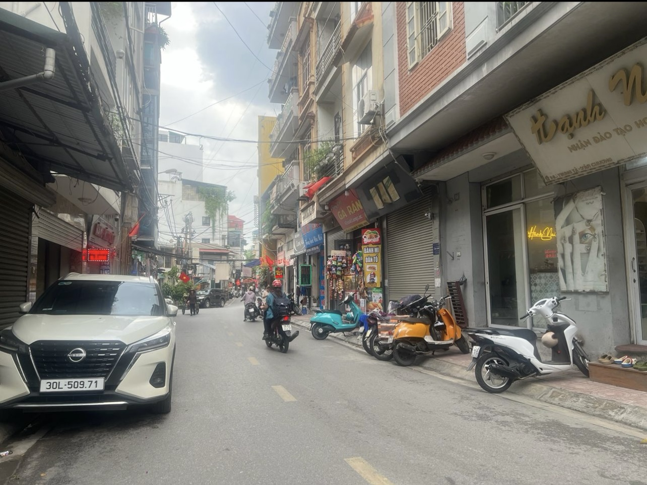 BÁN CHUNG CƯ MINI SIÊU HIẾM - -10 PHÒNG KHÉP KÍN - THANG MÁY - SÁT HỒ VĂN CHƯƠNG - MỚI - TẶNG FULL NỘI THẤT