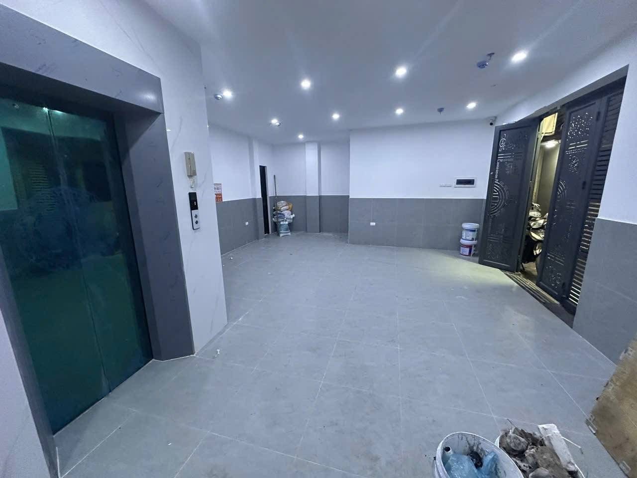 BÁN TOÀ CHDV CCMN LÒ ĐÚC ĐỒNG NHÂN HAI BÀ TRƯNG - 55M 5T MT 7M - MẶT NGÕ THÔNG GẦN HỒ GƯƠM 11 PHÒNG DÒNG TIỀN 70TR/THÁNG