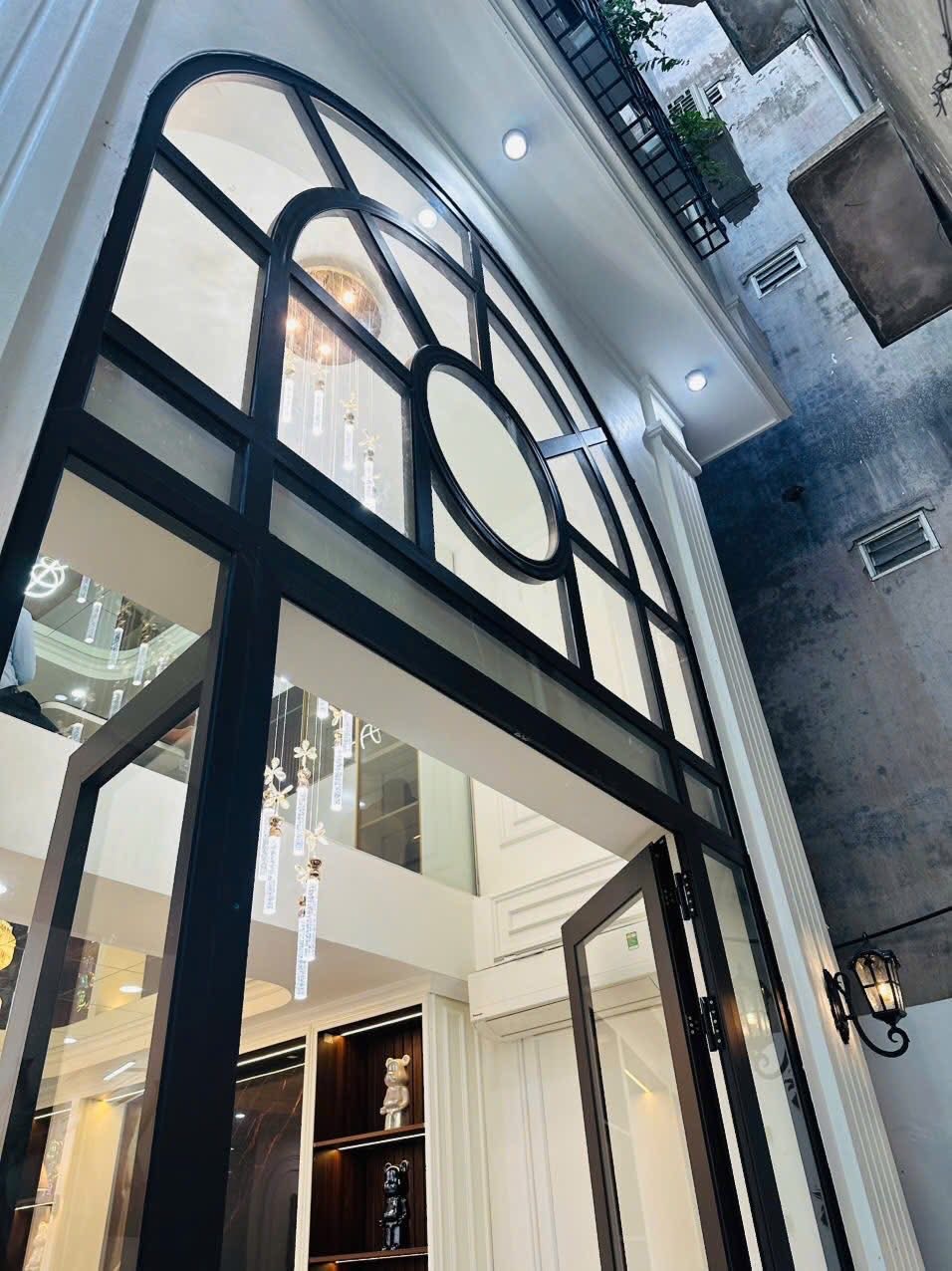 BÁN NHÀ NGUYỄN XIỂN THANH XUÂN - 42M 6T MT 4M - OTO ĐỖ CỔNG NHÀ ĐẸP THANG MÁY SÂN VƯỜN FULL NỘI THẤT Ở SƯỚNG