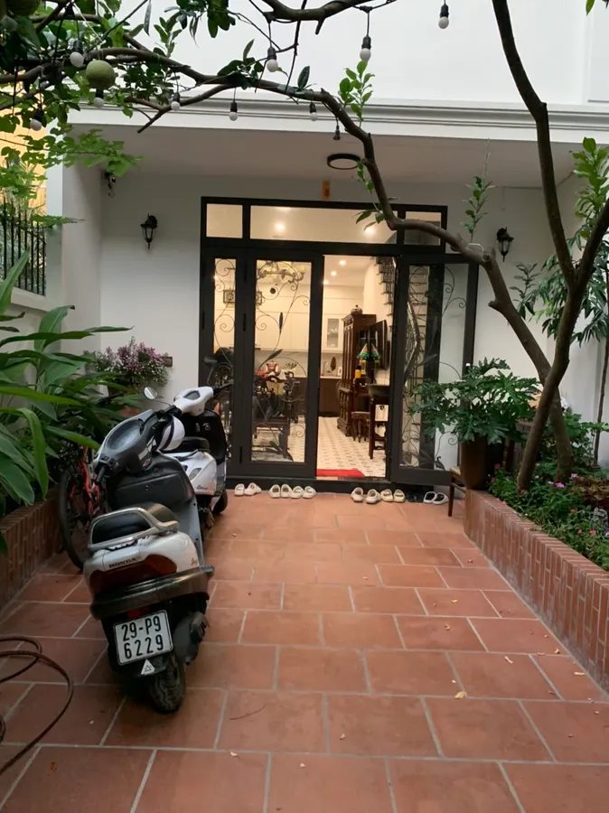 BÁN NHÀ SIÊU PHẨM HỒ TÂY ❤️❤️❤️ Ô TÔ VÀO TẬN SÂN CHỈ 1 NHÀ RA PHỐ NHÀ QUÁ ĐẸP CHỈ VIỆC VỀ Ở