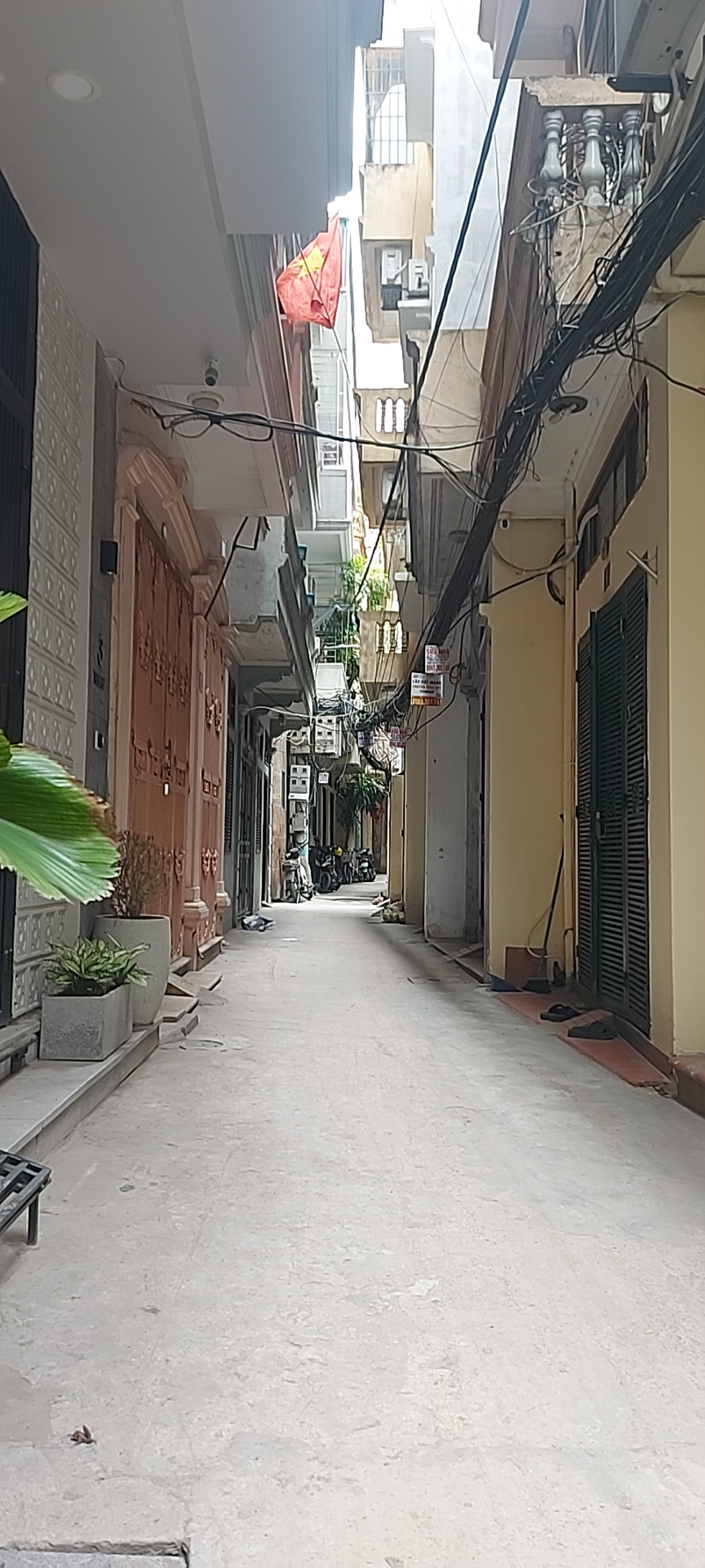 3 MẶT THOÁNG - SIÊU PHẨM ĐỐNG ĐA - ĐẶNG TIẾN ĐÔNG - NHÀ DÂN XÂY CHẮC CHẮN -Ô TÔ ĐỖ CỬA - SỔ ĐỎ HOA HẬU GIÁ 16.4 TỶ