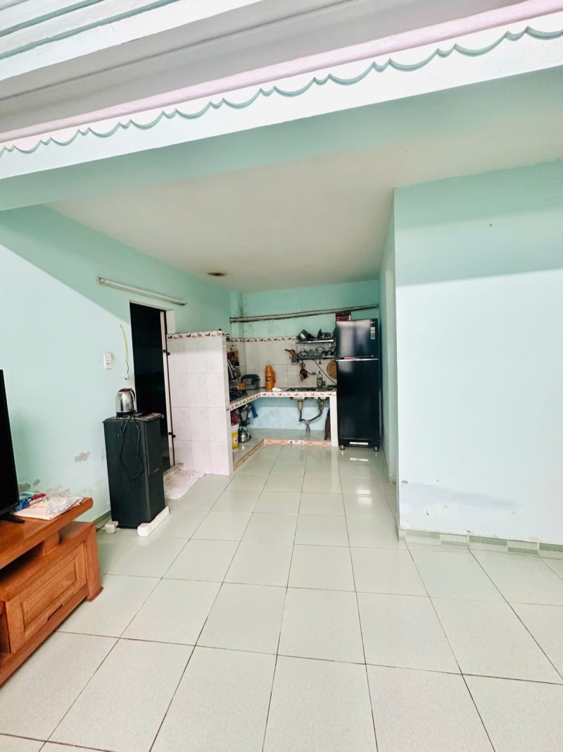 ► Gần MT Lương Thế Vinh, đi bộ ra Biển, 42m2, lửng đúc, cứng cáp, 2PN, 3.x tỷ