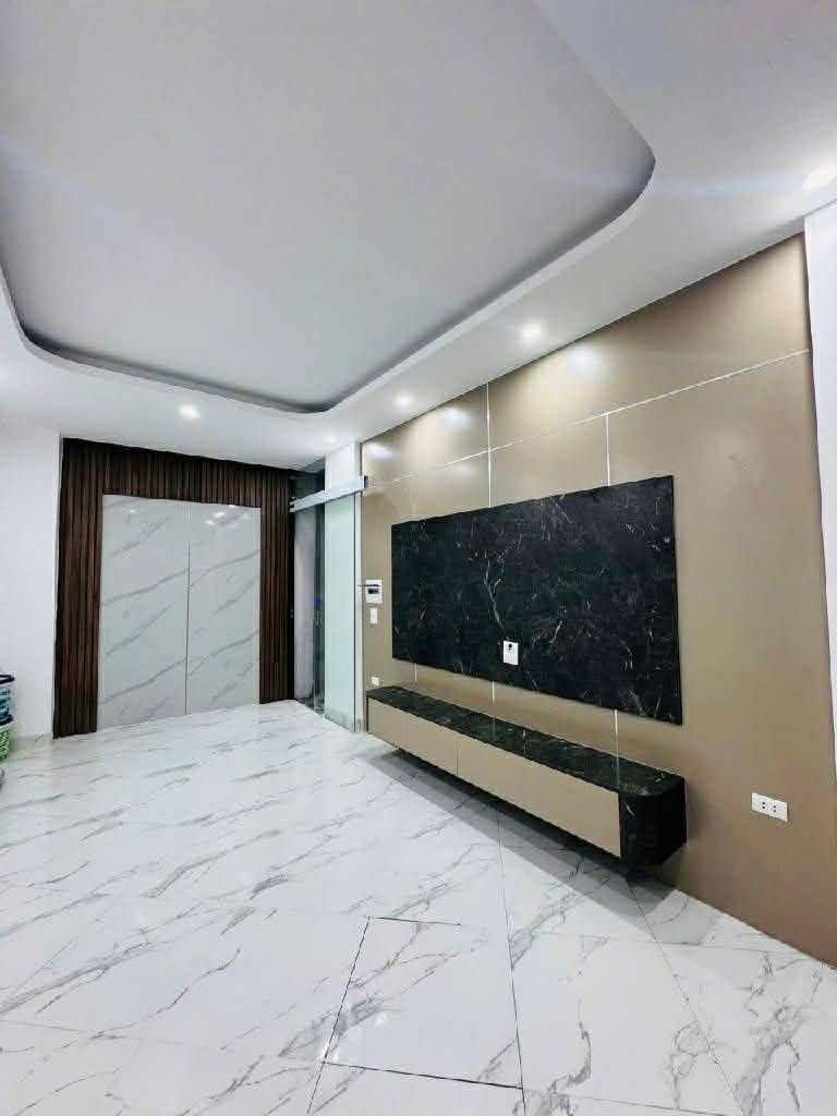 BÁN NHÀ thông LÁNG TRUNG 35m2_5T THANG MÁY_NGÕ NÔNG_30M RA Ô TÔ TRÁNH_NHÀ MỚI ĐẸP FULL NỘI THẤT