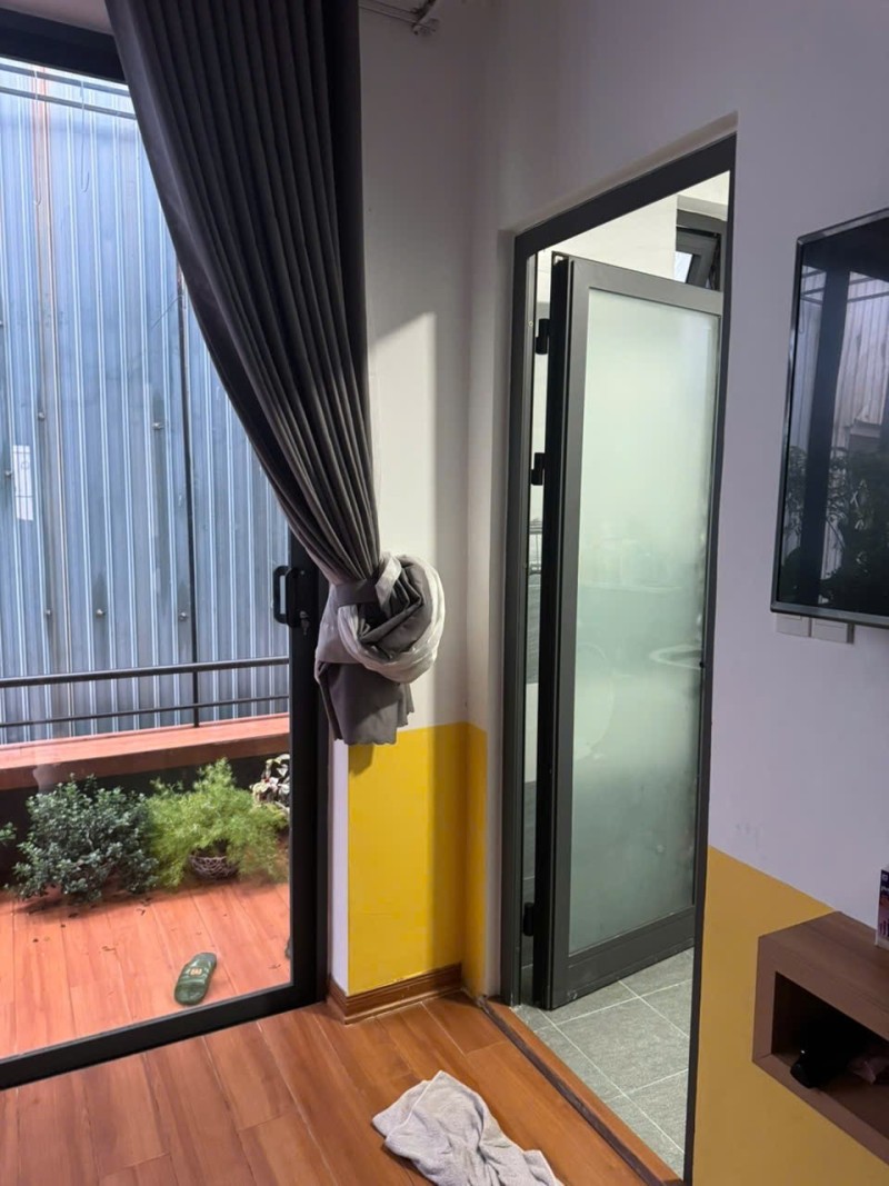 ► Nhà Kiệt gần MT Nguyễn Văn Linh, 48m2, ngang 6m, 2 tầng, 4.x tỷ