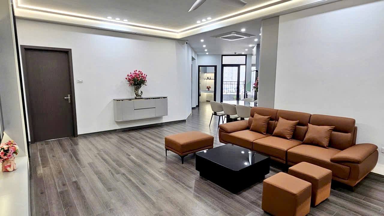 CĂN HỘ CAO CẤP LÔ GÓC 119M2 3 NGỦ 2WC PHỐ HOÀNG ĐẠO THÚY CẦU GIẤY.