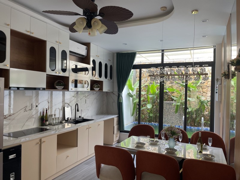 ♥ Nhà gần MT Phạm Văn Nghị, 74m2, 3 tầng, mới tinh, hồ bơi, 6 tỷ