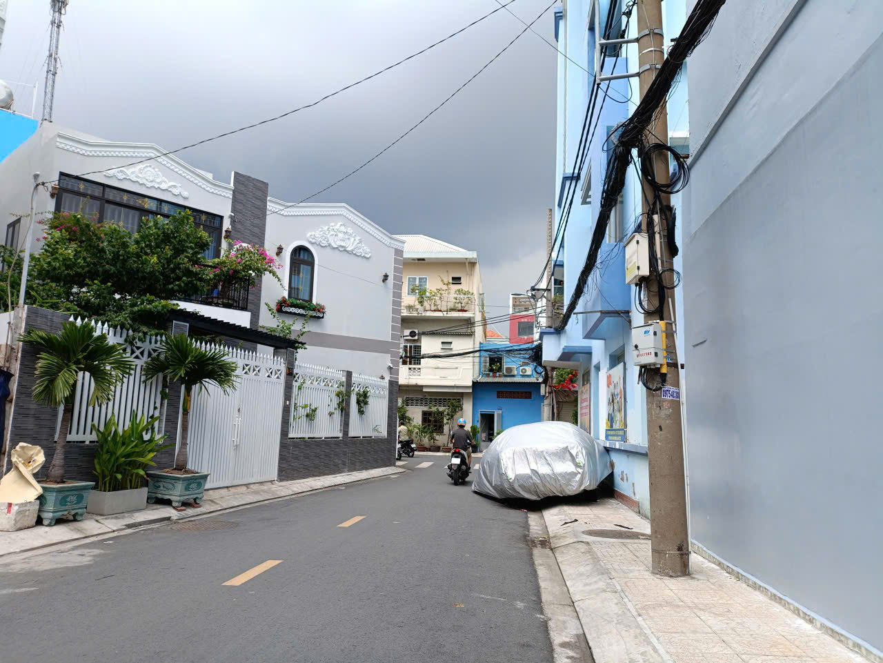 NHÀ BÀ HOM , GẦN KINH DƯƠNG VƯƠNG HỒNG BÀNG QUẬN 6, 6,5 x14M, 4 TẦNG CHỈ NHỈNH 9TỶ