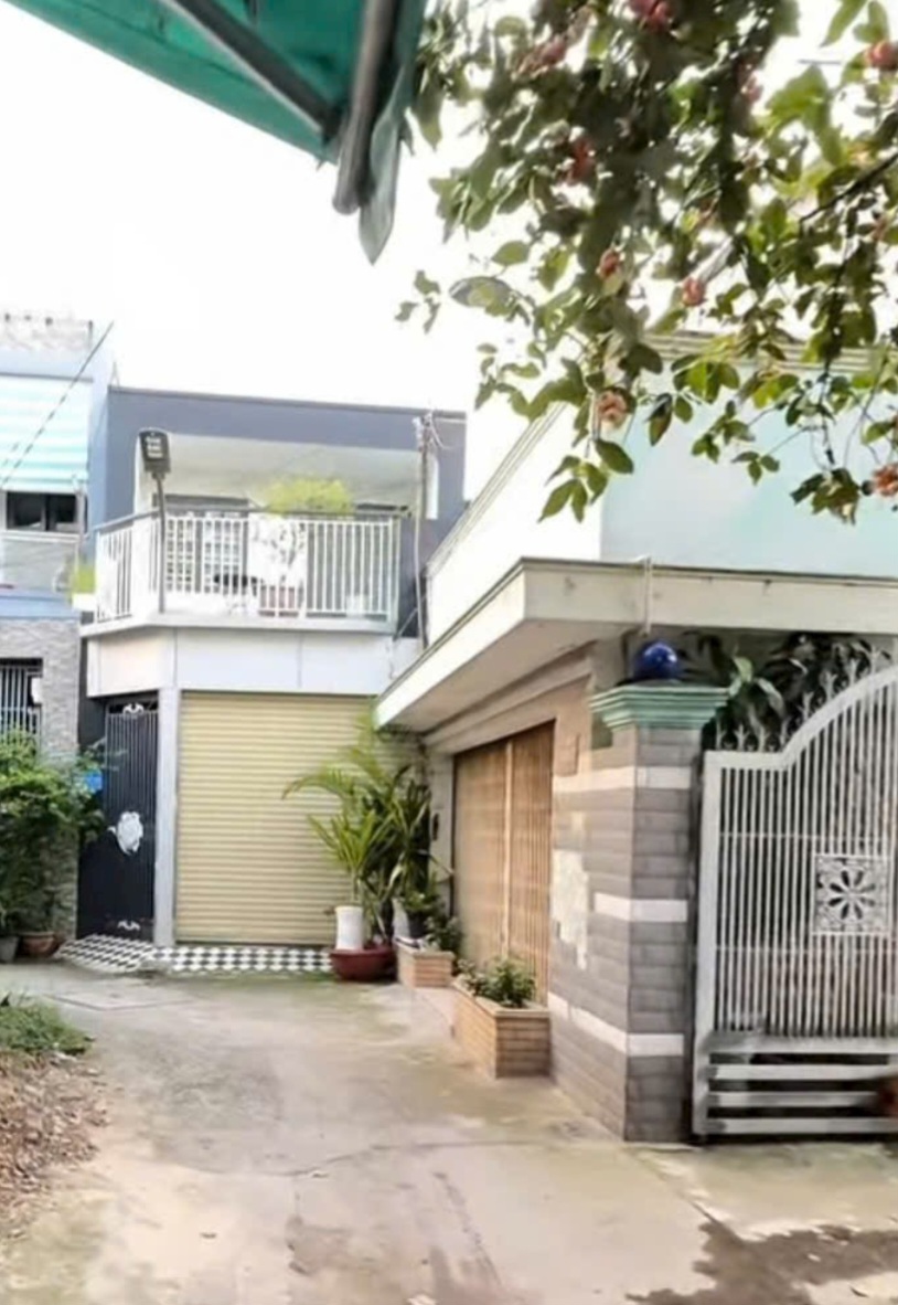 Nhà 80m² 7x12m 2 tầng 3PN Gần Nguyễn Ảnh Thủ Hóc môn chỉ 4.4 tỷ sổ riêng