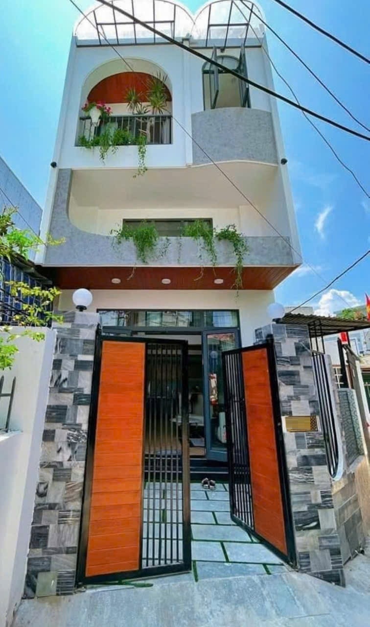 ► Nhà gần MT Trần Cao vân thông Biển NT Thành 50m2, 2.5 tầng cực xịn, 3.x tỷ