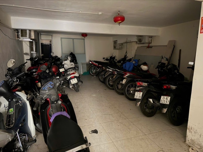 ♣ Sát MT Tố Hữu ngay Khu các Trường Đại Học, 137m2, 5 tầng, 27 phòng, 13.x tỷ