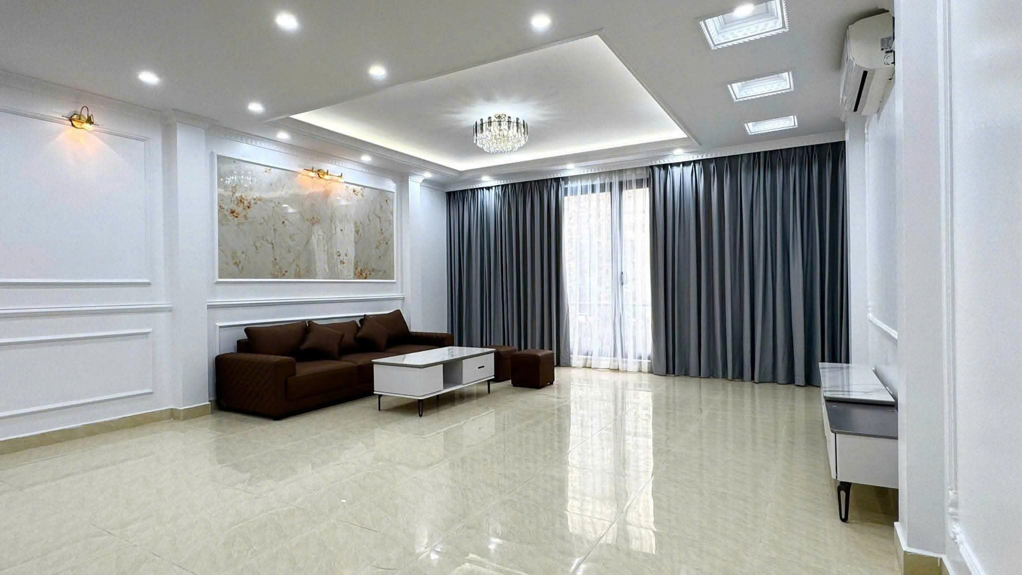 Phân lô đẹp Hoàng Hoa Thám 41m2, 4 tầng, 2 thoáng ô tô chỉ 13 tỷ hiếm quận Ba Đình