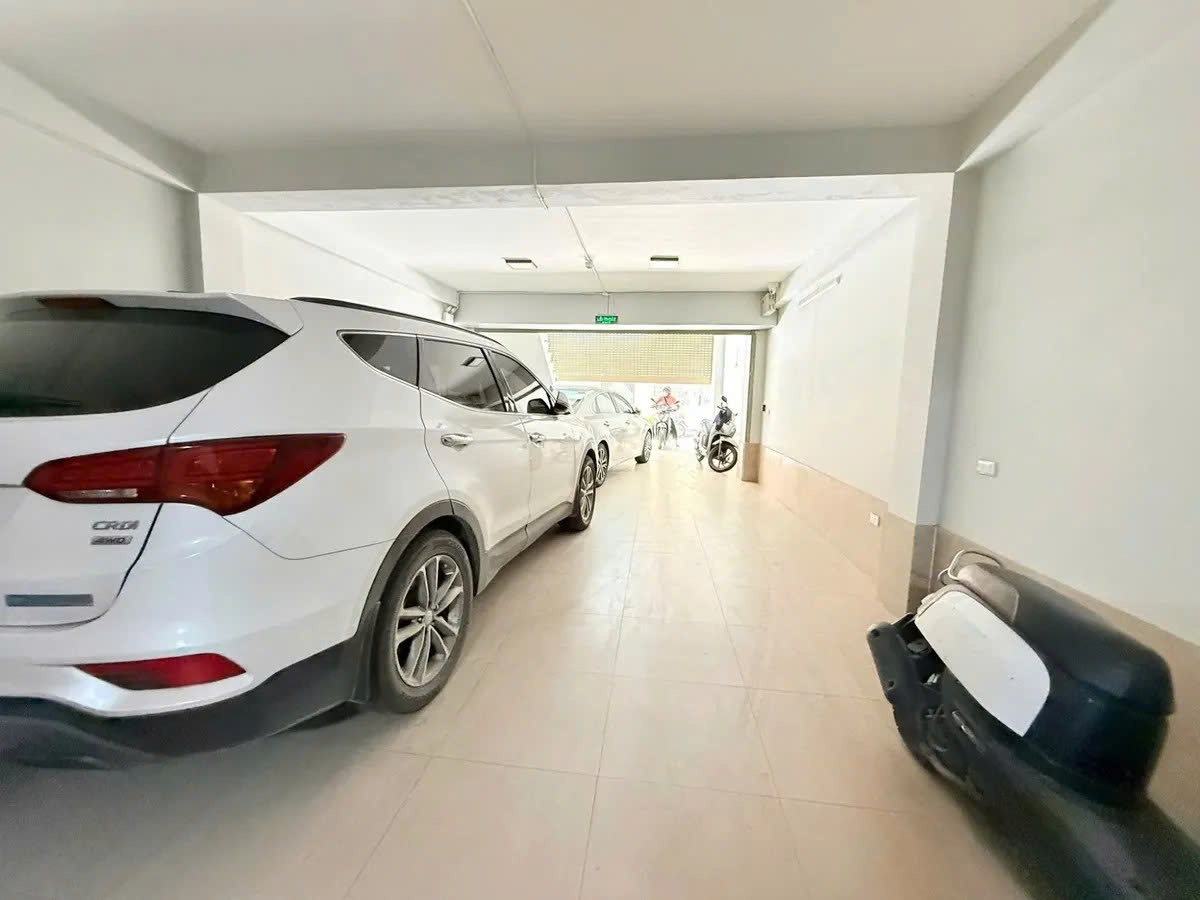 Siêu phẩm Hoàng Văn Thái 37 tỷ 8 tầng mới 100m2, mặt tiền 5m Gara ô tô VIP Thanh Xuân