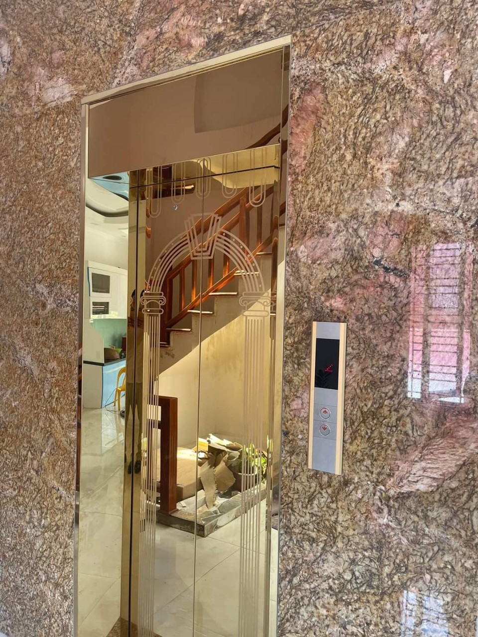 Cho thuê nhà, PCCC, THANG MÁY, 143m2_ 6T, Phố Nguyễn Thị Định-83 Tr