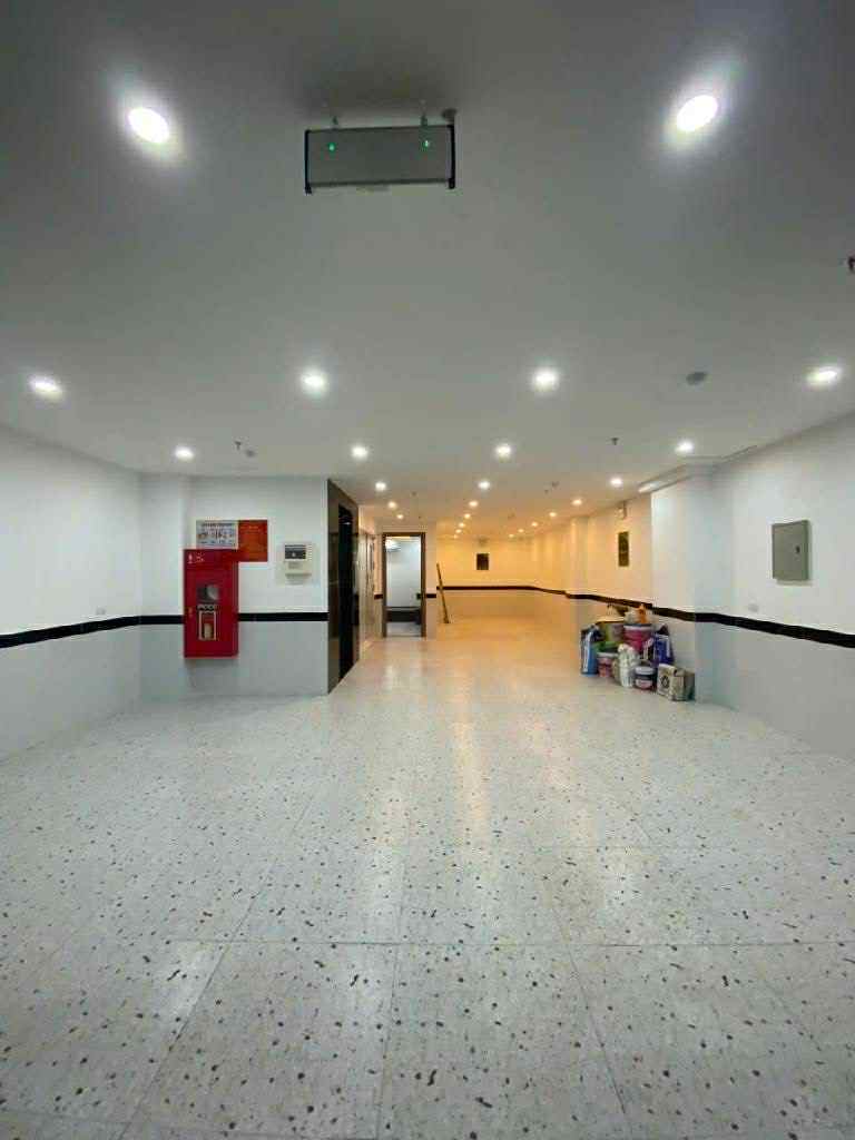 Chung cư mini Long Biên, 100m x 8 tầng, 26 phòng cao cấp khép kín, dòng tiền 130tr/tháng