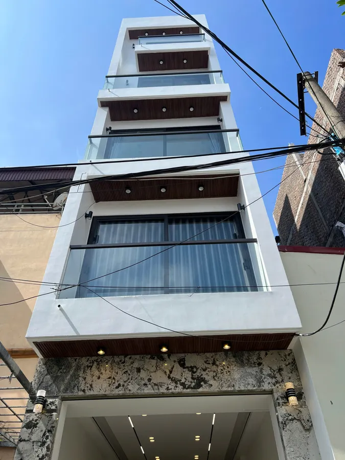 NHÀ ĐẸP 6 TẦNG THANG MÁY Nguyễn Văn Linh 46 M2 8.3 tỷ Long Biên Hà Nội