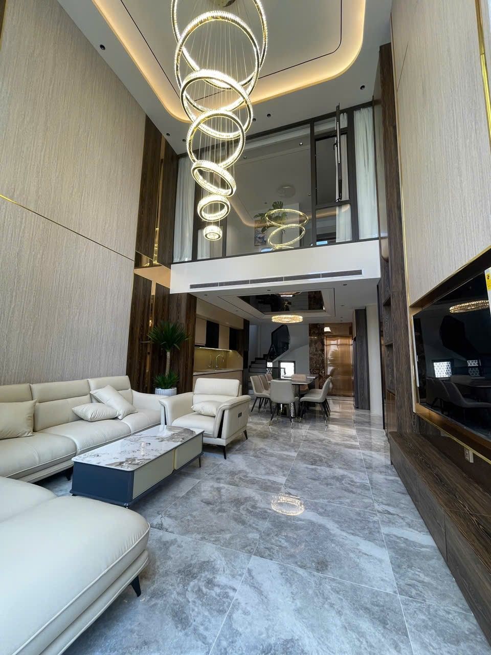 BÁN NHÀ TƯ ĐÌNH 64M² – 7 TẦNG – MẶT TIỀN 5M – THANG MÁY NHẬP KHẨU – 2 Ô TÔ NGỦ TRONG NHÀ