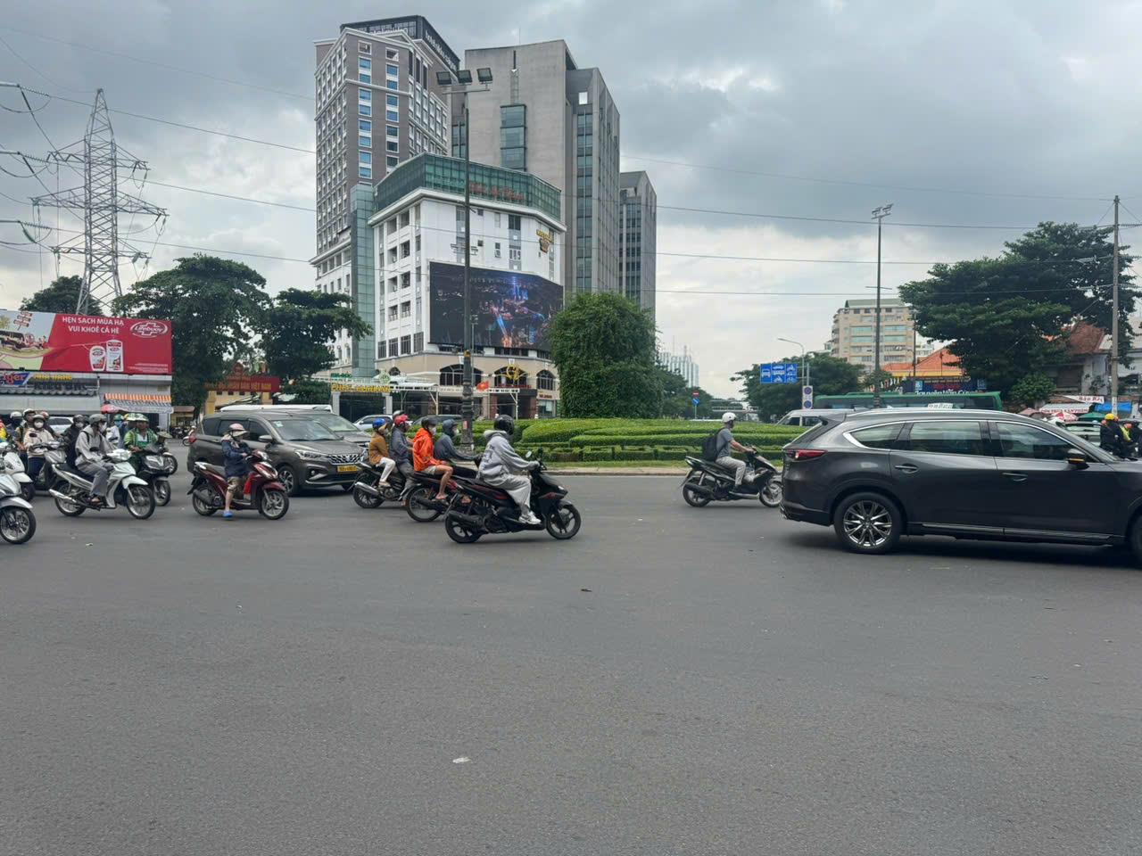 **Bán đất CĂN GÓC 3 MT Trần Phú** phường 4, Quận 5; 40x50; vị trí kim cương