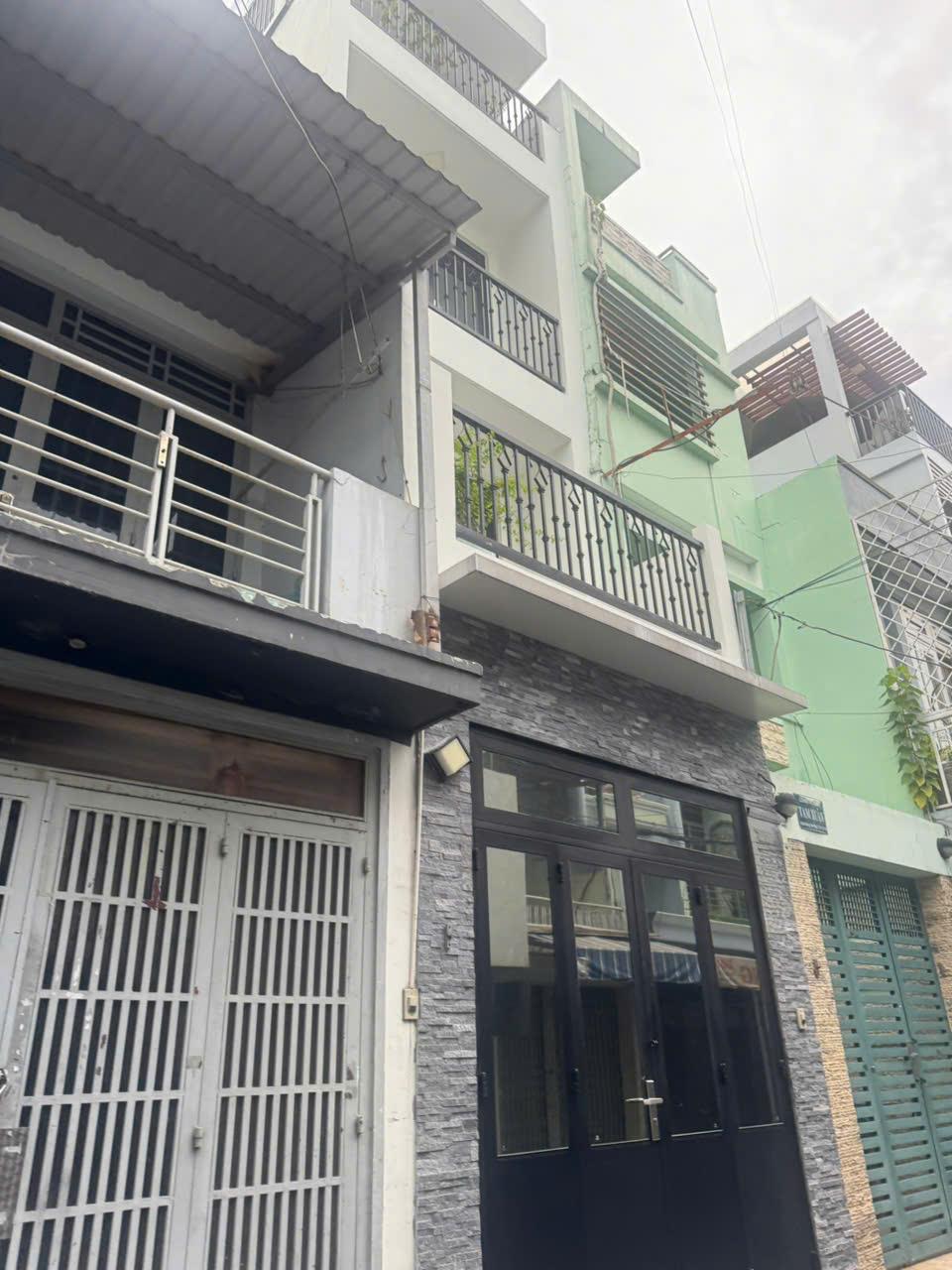 **Bán nhà đường Lê Văn Huân ** phường 13 Tân Bình, 4,5*30m; chỉ 9,5 tỷ