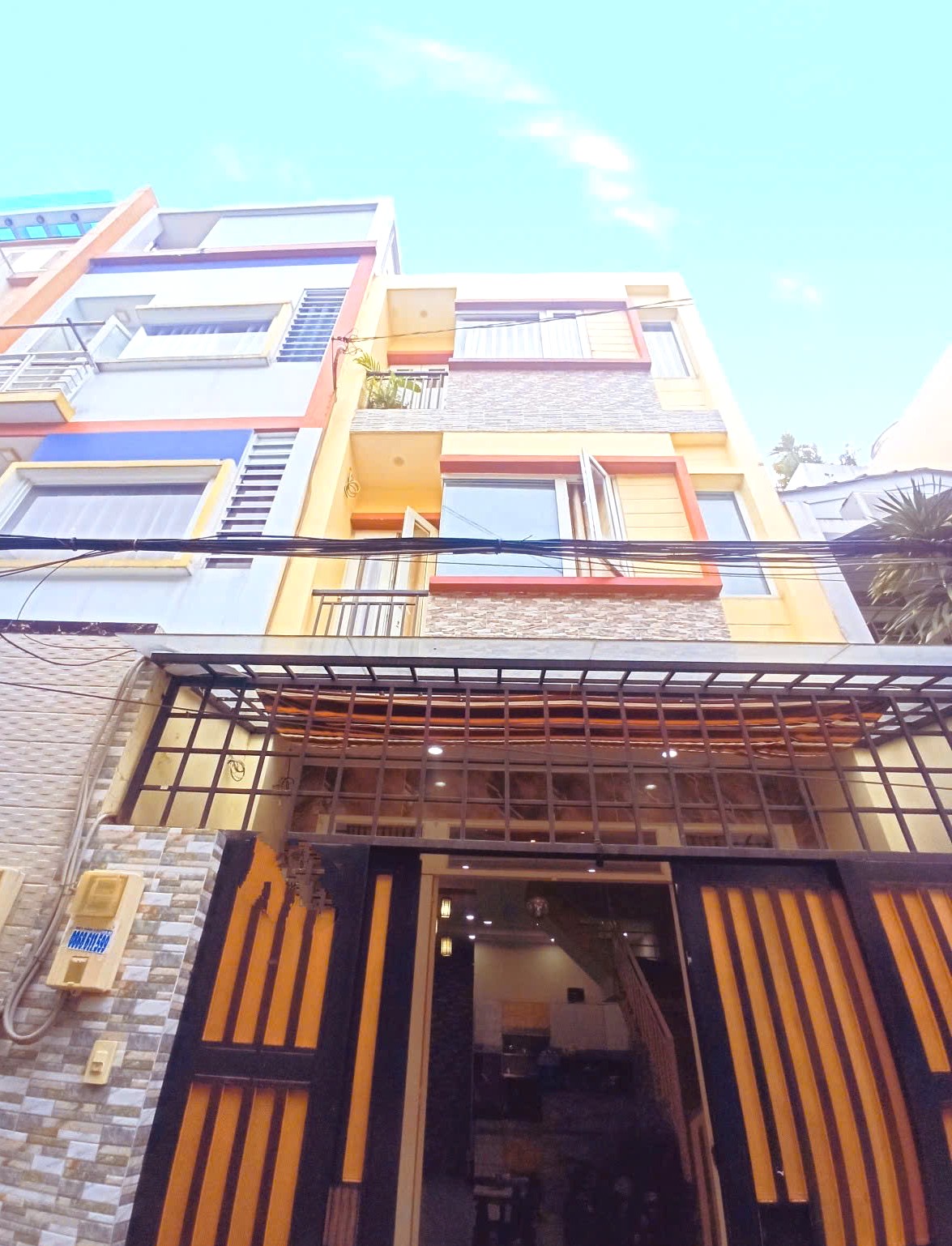 HIẾM NGANG 4.3M Nhà Đẹp 50M² 3 Tầng HXH Phan Huy Ích P12 Gần Emart2 6x Tỷ TL!