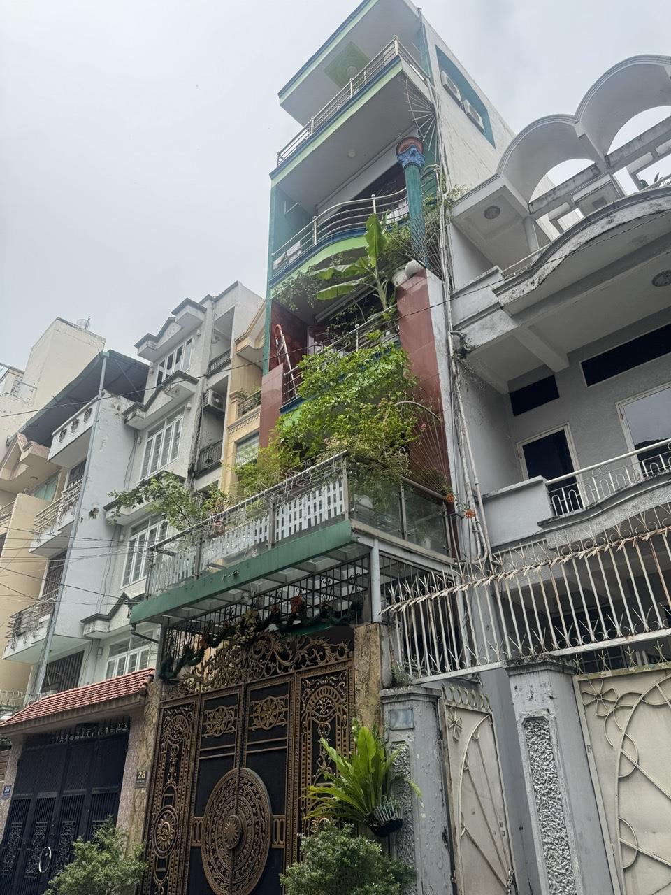 **Bán nhà phường 2 Tân Bình** hẻm 8m Yên Thế; 4 x 27,5 - cạnh sân bay