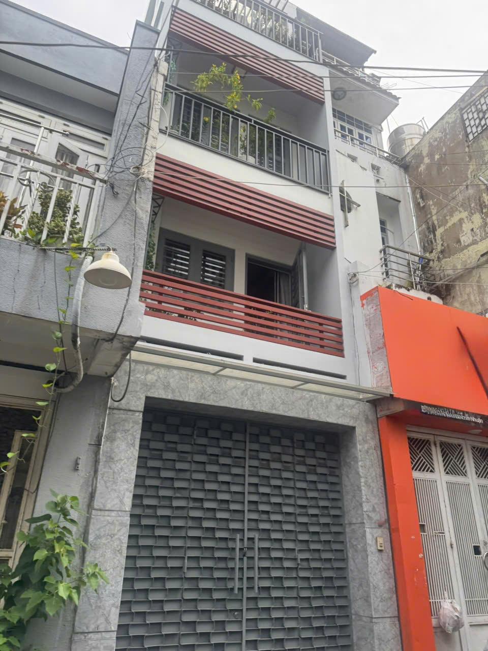 **Bán nhà HXH Đặng Văn Sâm** phường 2, Tân Bình (6,5*15m) 4 tầng