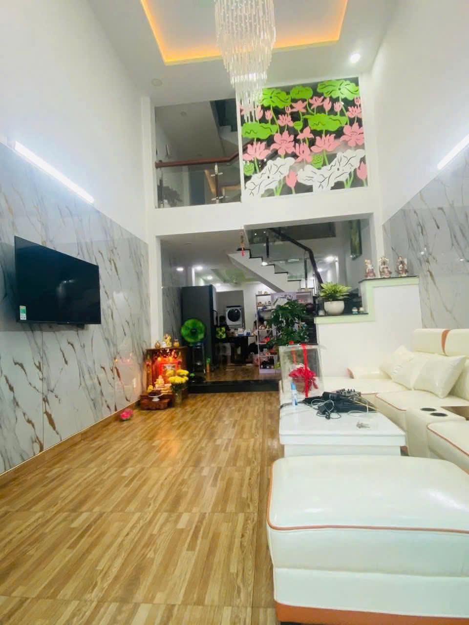 Bán nhà HXH Nguyễn Thái Bình, phường 12 Tân Bình; 4x13m; có hầm