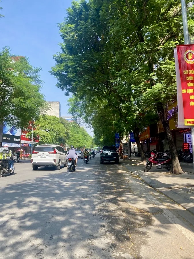 Bán nhà 5 tầng Thái Hà – Trung tâm Đống Đa, 2 mặt ngõ, sổ đỏ chính chủ