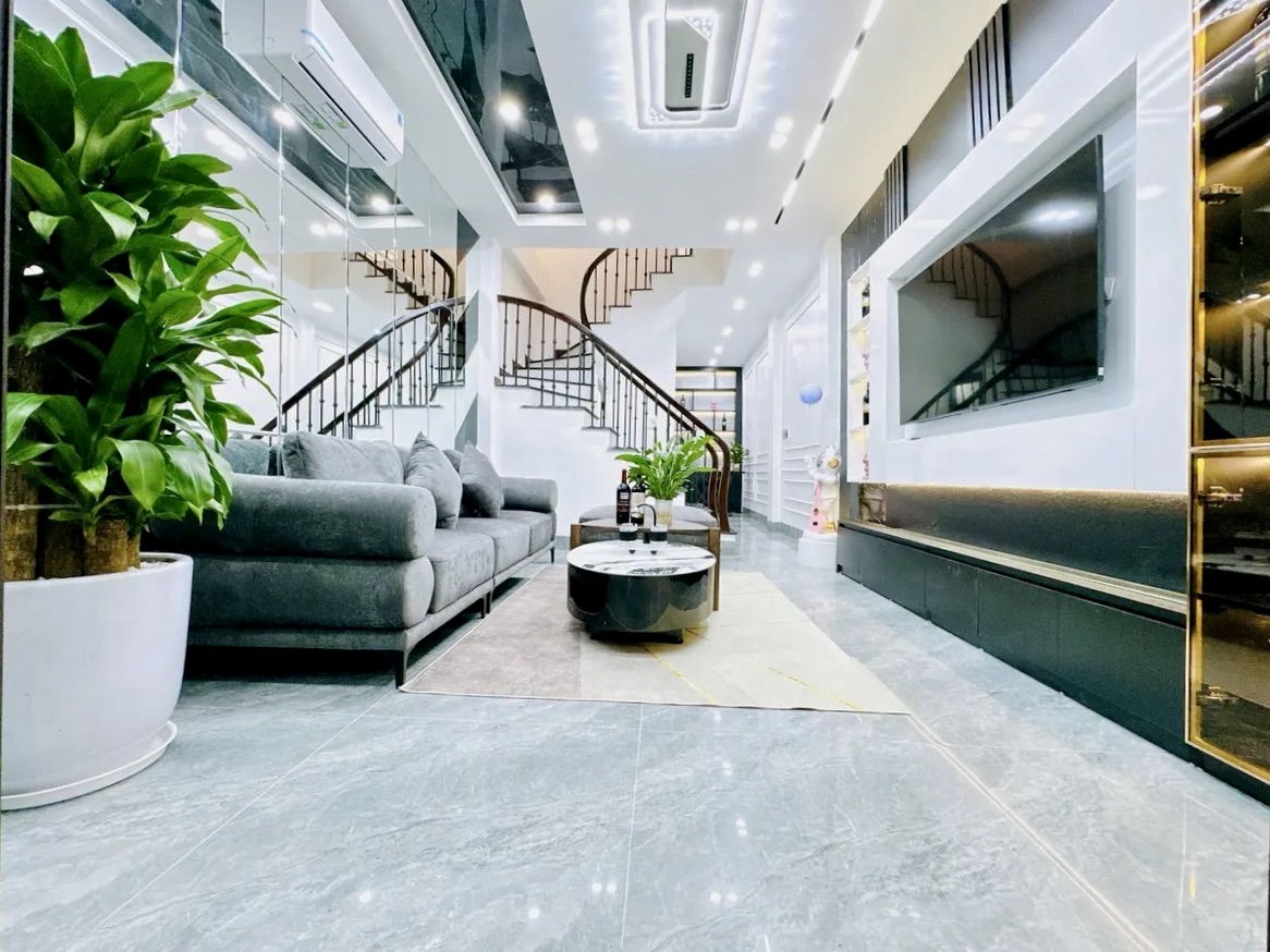 Nhà mới Cầu Giấy - Trần Duy Hưng, 6T Thang Máy, 3PN, 45m (Thực 52m), Ngõ Nông Thông, Full Đồ, 17,8T