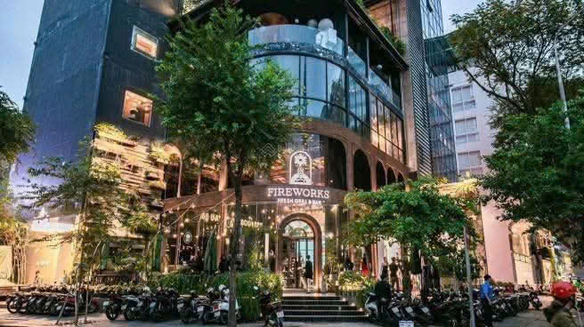 CHO THUÊ NHÀ PHỐ NGUYỄN ĐÌNH THI TÂY HỒ HÀ NỘI Diện tích: 250m2 x 2 tầng Mặt tiền: 17m