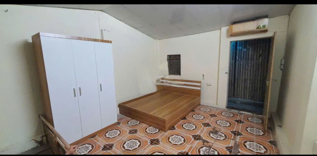 Cần cho thuê nhà 595 Bạch Đằng, 35m² × 2 tầng, 5 triệu/tháng.