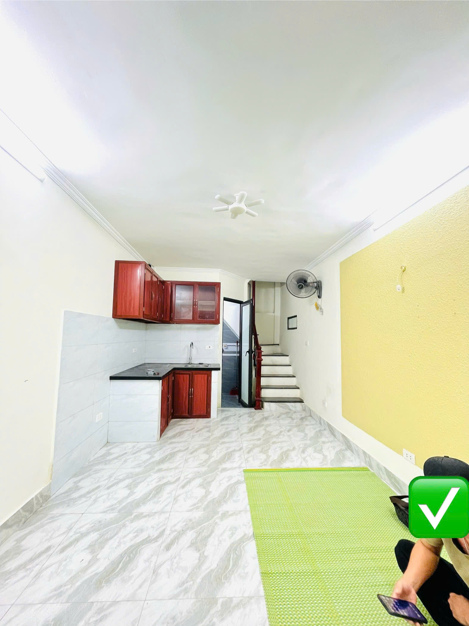 Cho thuê nhà ngõ 230 Định Công, 2 tầng x 25m2 KD online, ở gđ, nhóm ít người