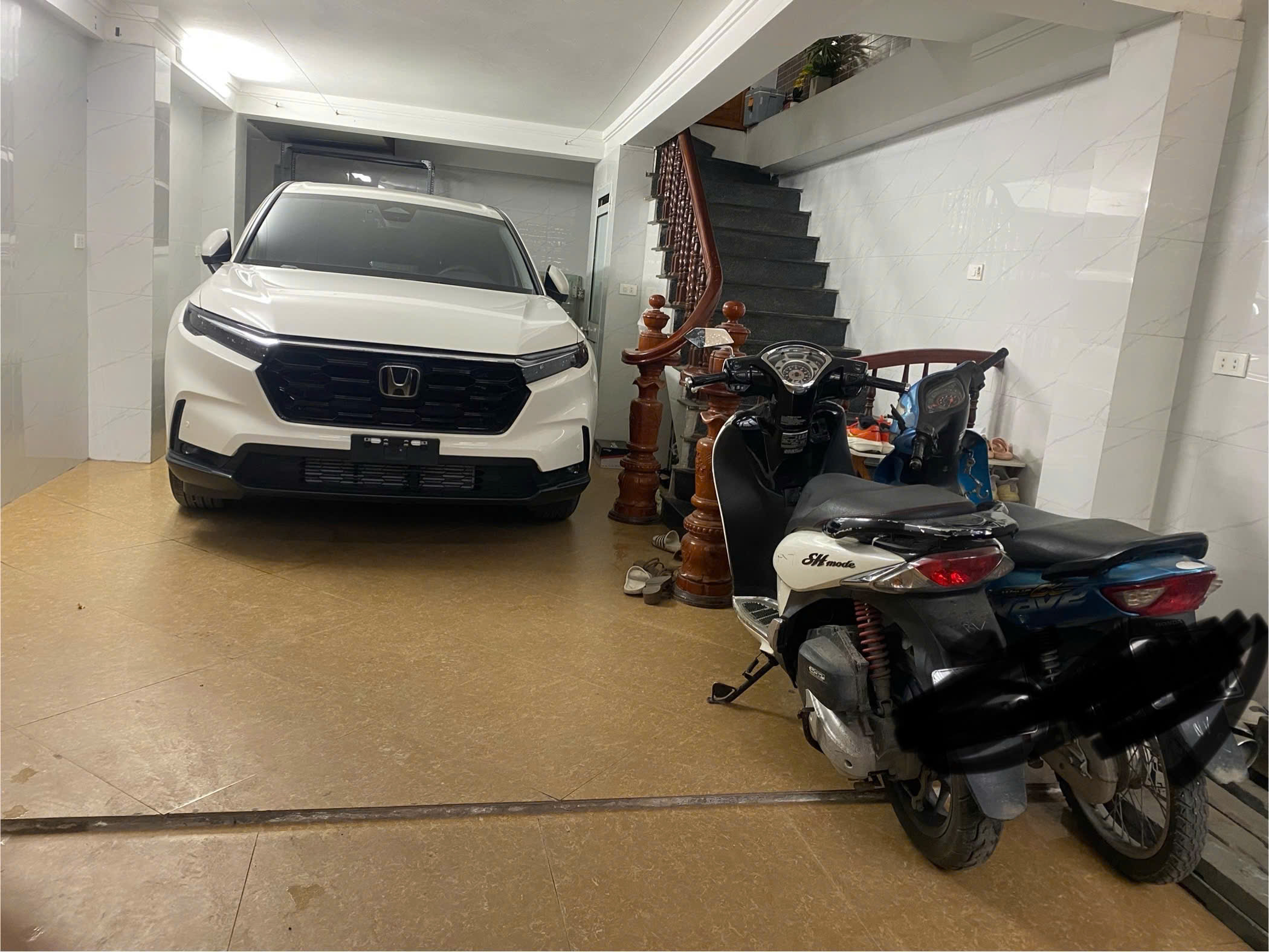 Cho thuê nhà mặt phố Định Công Hạ 50m² x 3 tầng + 1 lửng. 15 triệu/tháng