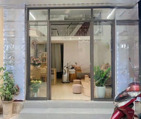 Cho thuê nhà ngõ 299 Hoàng Mai 2 tầng x 30m2, 7 Triệu KD Spa, Nail, KD nhỏ
