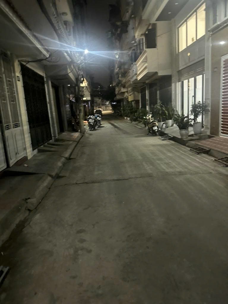 Hiếm Ngõ 205 Ngọc Hồi phân lô ô tô kinh doanh kết hợp ở, 4.5 tầng x 40m2, 10 triệu