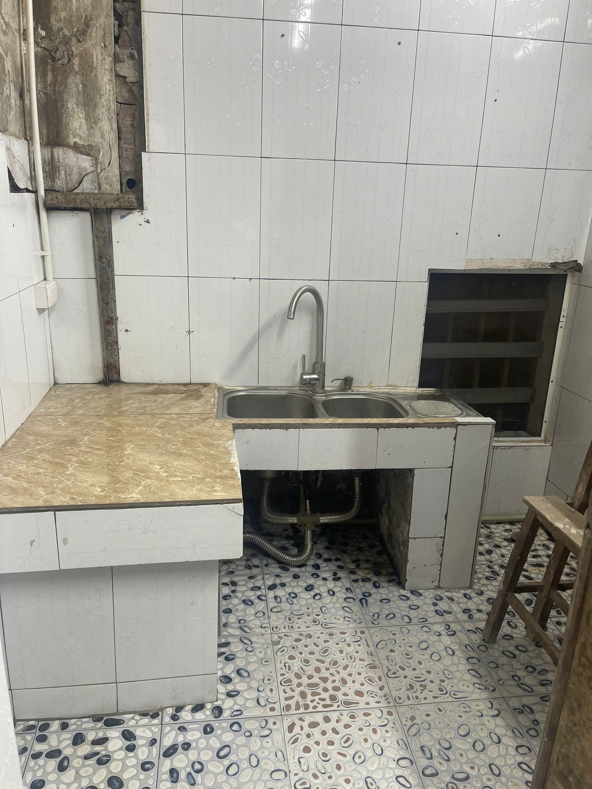 Cần cho thuê nhà Phố Ngọc Hồi, Hoàng Mai 3 tầng x 30m2, 2 ngủ, 2 vệ sinh, 8.5 Triệu