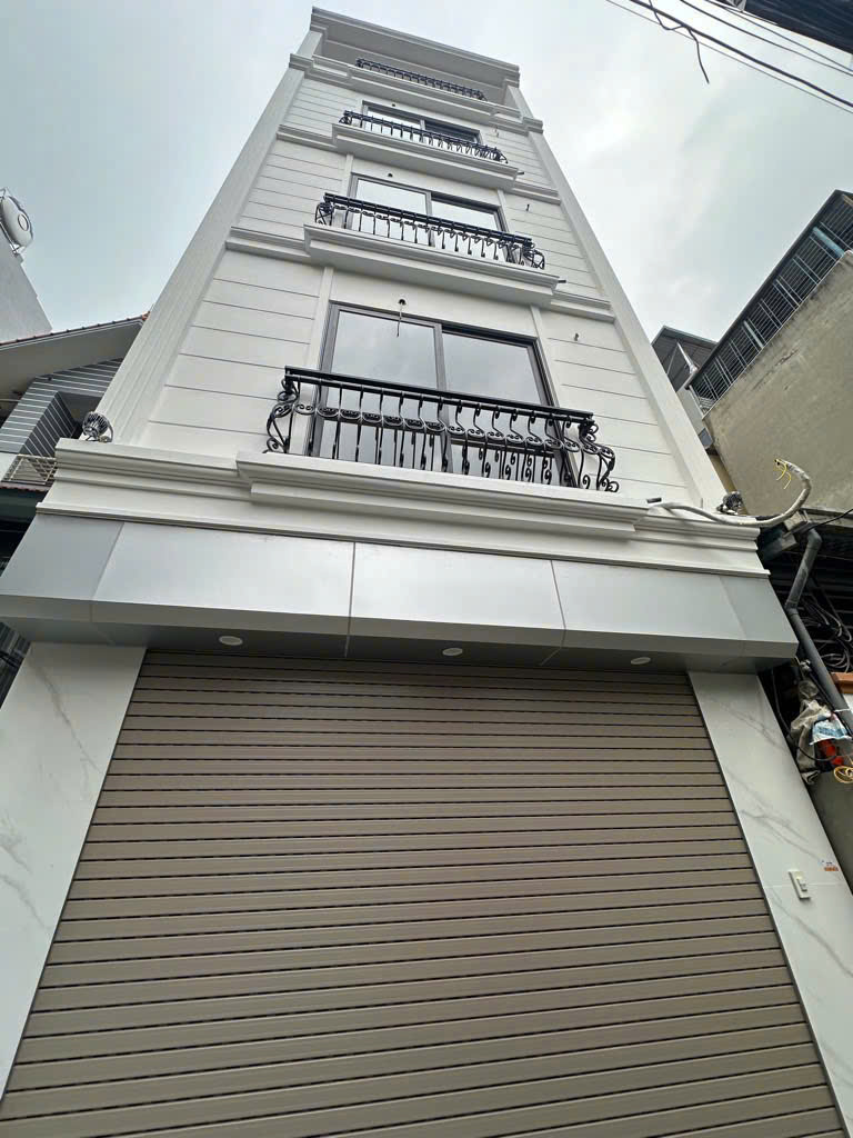 Cho thuê nhà ngõ Phương Canh, 32m² x 5 tầng, 4 phòng ngủ, 4 vệ sinh, 12 triệu/tháng