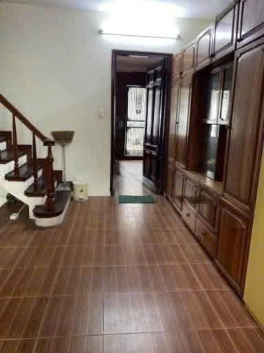 Cho thuê nhà Ngõ ô tô 63 Thái Thịnh, 65m² x 4 tầng, 4 phòng ngủ, 3 vệ sinh, 19 Triệu/th