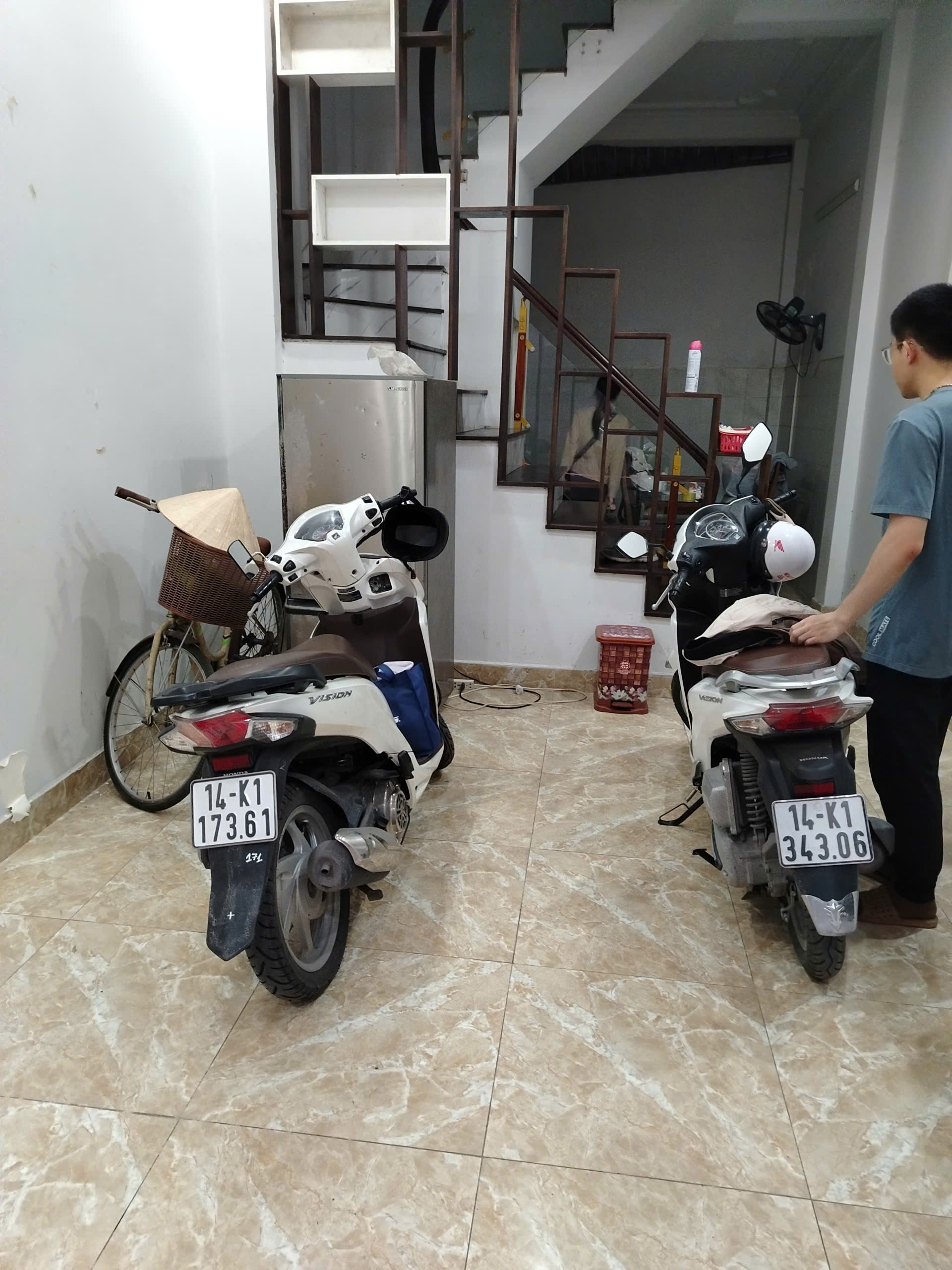 Cho thuê nhà nguyên căn Khương Trung 38m² x 4 tầng, gồm 4 phòng ngủ, 3 WC 13 triệu