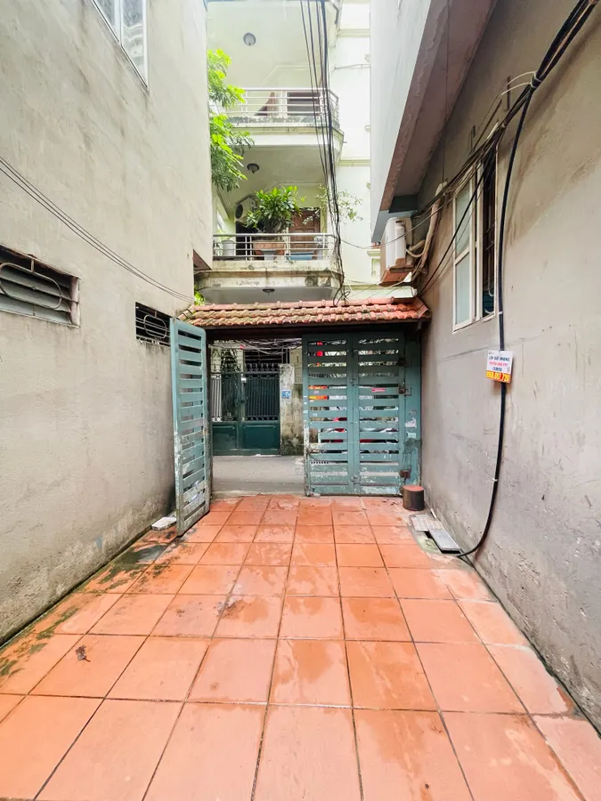 [247] Bán đất tặng nhà 3 tầng trung tâm Quận Thanh Xuân cách đường Nguyễn Trãi 10m