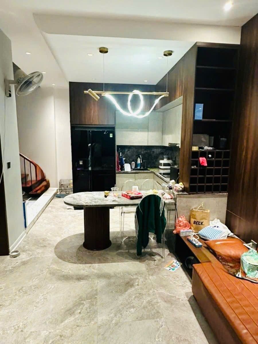 Khâm Thiên 42m - nhà 5 tầng - giá 13.5 tỷ