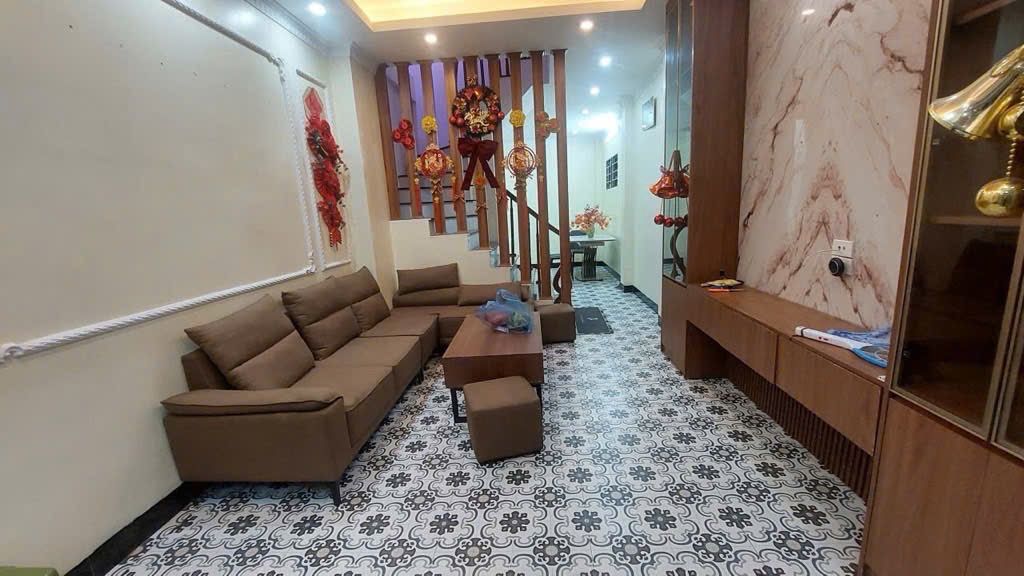 BÁN NHÀ TRUNG TÂM BỒ ĐỀ – NGUYỄN VĂN CỪ - Ô TÔ 7 CHỖ ĐỖ CỬA - NGỖ THÔNG - SỔ ĐỎ CHÍNH CHỦ