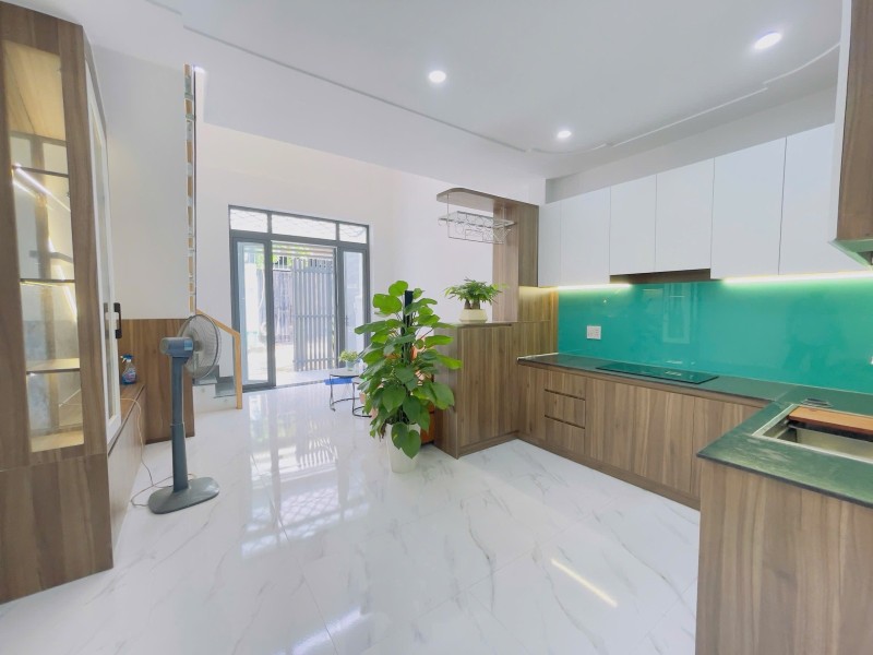 Bán nhà đường 160, Tăng Nhơn Phú A, Q.9, TP HCM. DT : 54m2, 2 tầng, 3PN, SH, 5.19 tỷ. LH: 0933125879