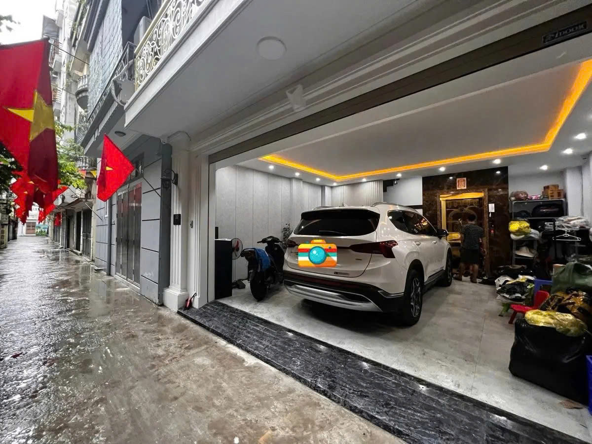 PHÂN LÔ HOÀNG VĂN THÁI – LÔ GÓC – GARA 2 Ô TÔ – 6 TẦNG THANG MÁY – DÂN TRÍ CAO