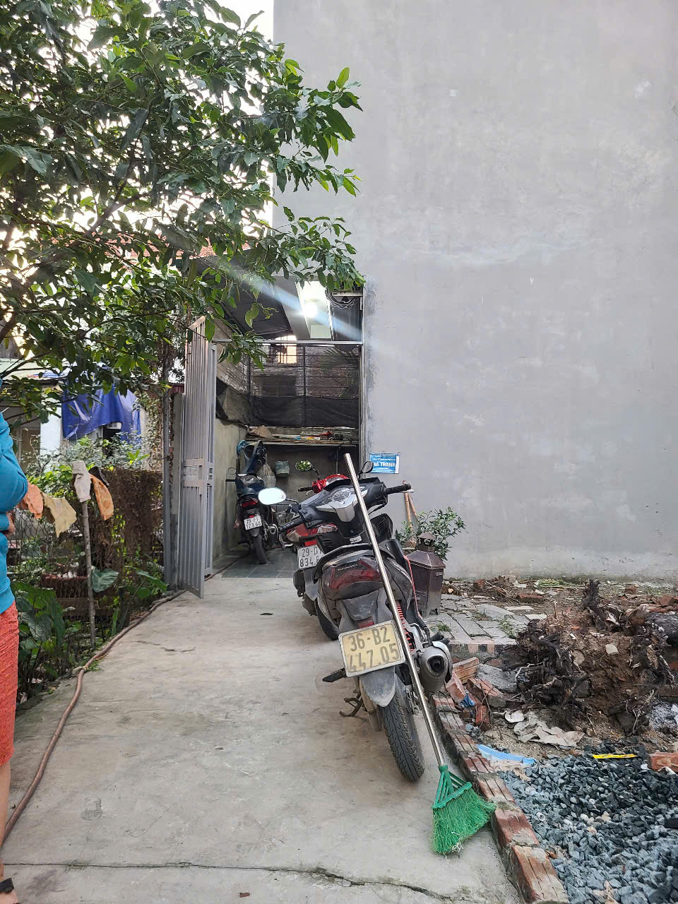 ĐỨC THƯỢNG. HOÀI ĐỨC .HÀ NỘI. DIỆN TÍCH 42M NGỖ NÔNG . GIÁ ĐẦU TƯ CHỈ 3.8X TỶ NHANH TAY GỌI EM ĐỂ XEM ĐẤT Ạ LH;