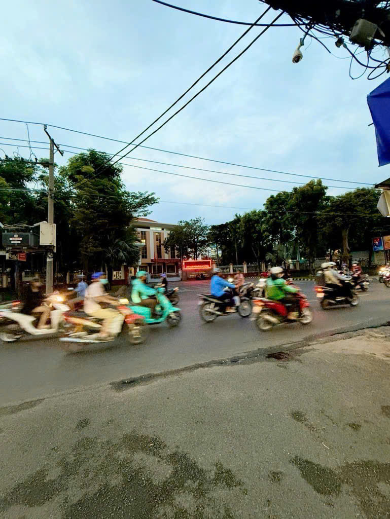 NHÀ 3 TẦNG - HẺM XE HƠI - THOẠI NGỌC HẦU - TRUNG TÂM TÂN PHÚ - 84M2 - (4x22) - SỔ NỞ HẬU - DÒNG TIỀN 12TR/ THÁNG - GIÁ